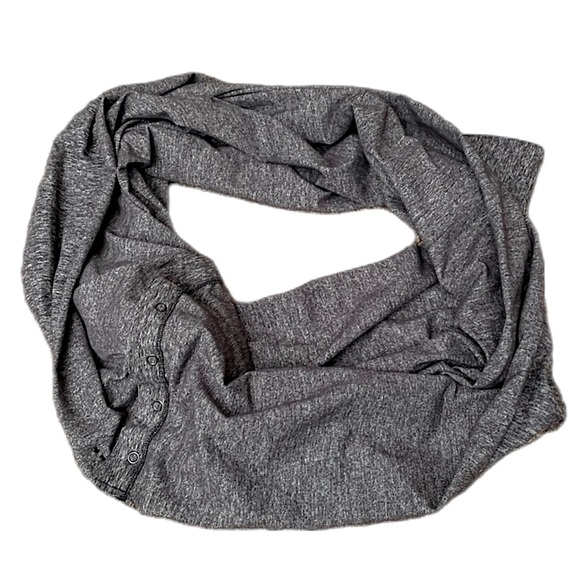 dark grey Lululemon vinyasa scarf | cozy & versatile rulu style - Picture 11 of 11